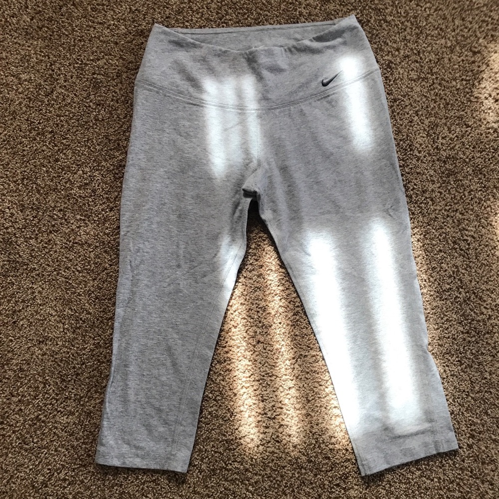 Nike DriFit knee length leggings